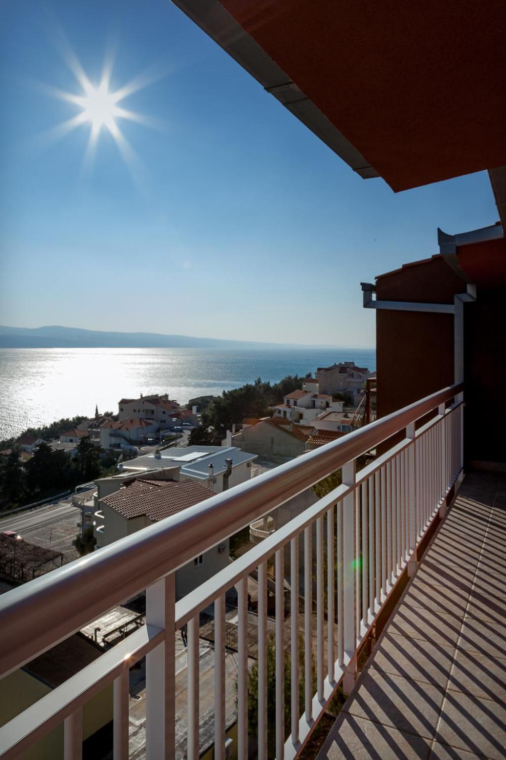 Apartments Toni Omiš Екстериор снимка