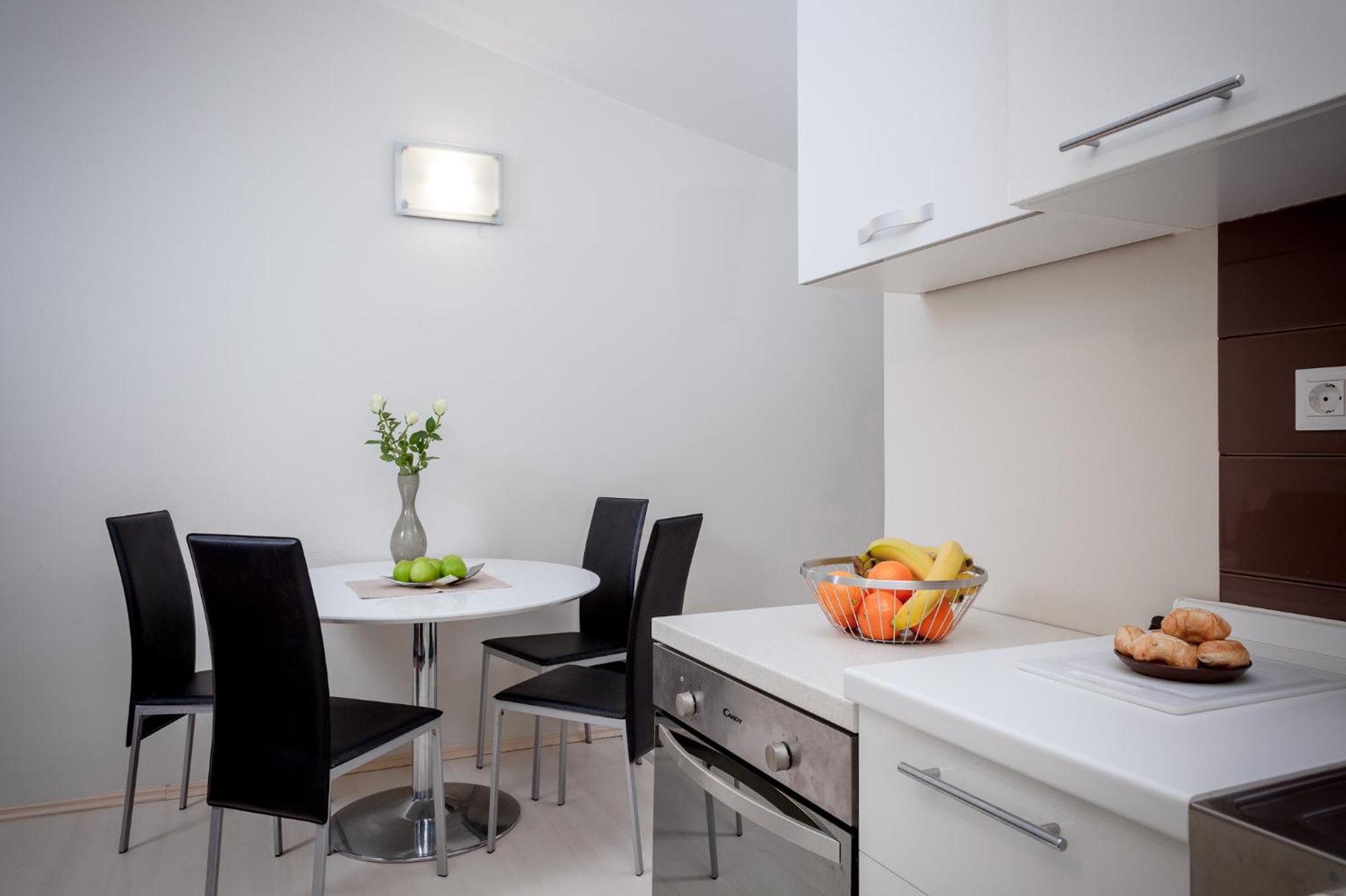 Apartments Toni Omiš Екстериор снимка
